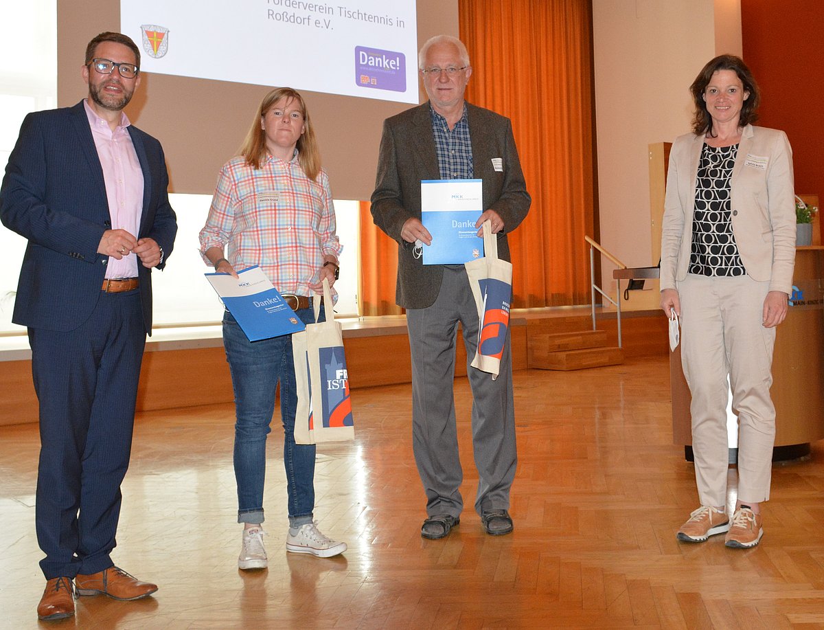 v. links Landrat Thorsten Stolz, Daniela Grund, Reinhold Maisch, Bürgermeisterin Sylvia Braun