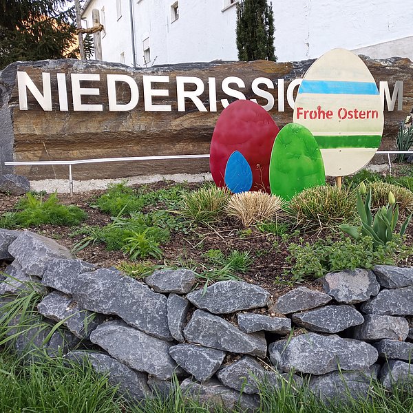 Osterschmuck in Niederissigheim