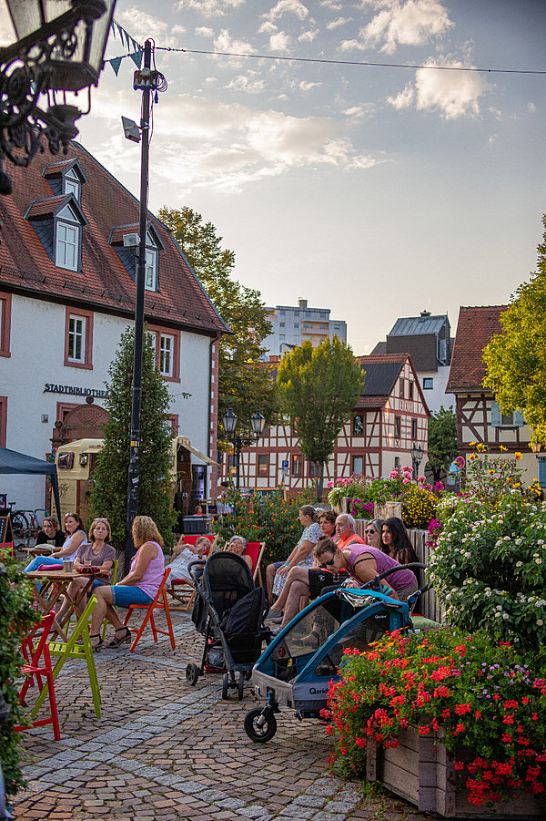 Sommer auf dem Freien Platz