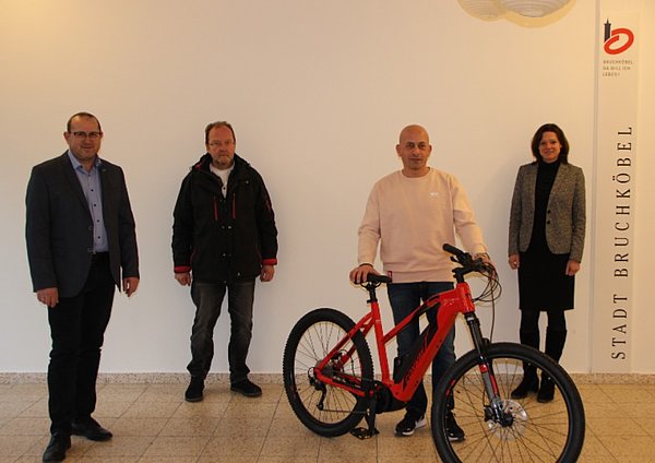 Gewinnübergabe E-Bike